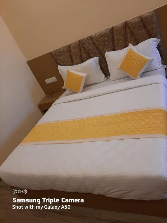 Hotel Fun Park Sanand Экстерьер фото