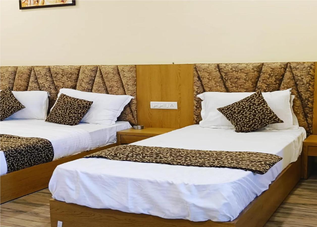 Hotel Fun Park Sanand Экстерьер фото